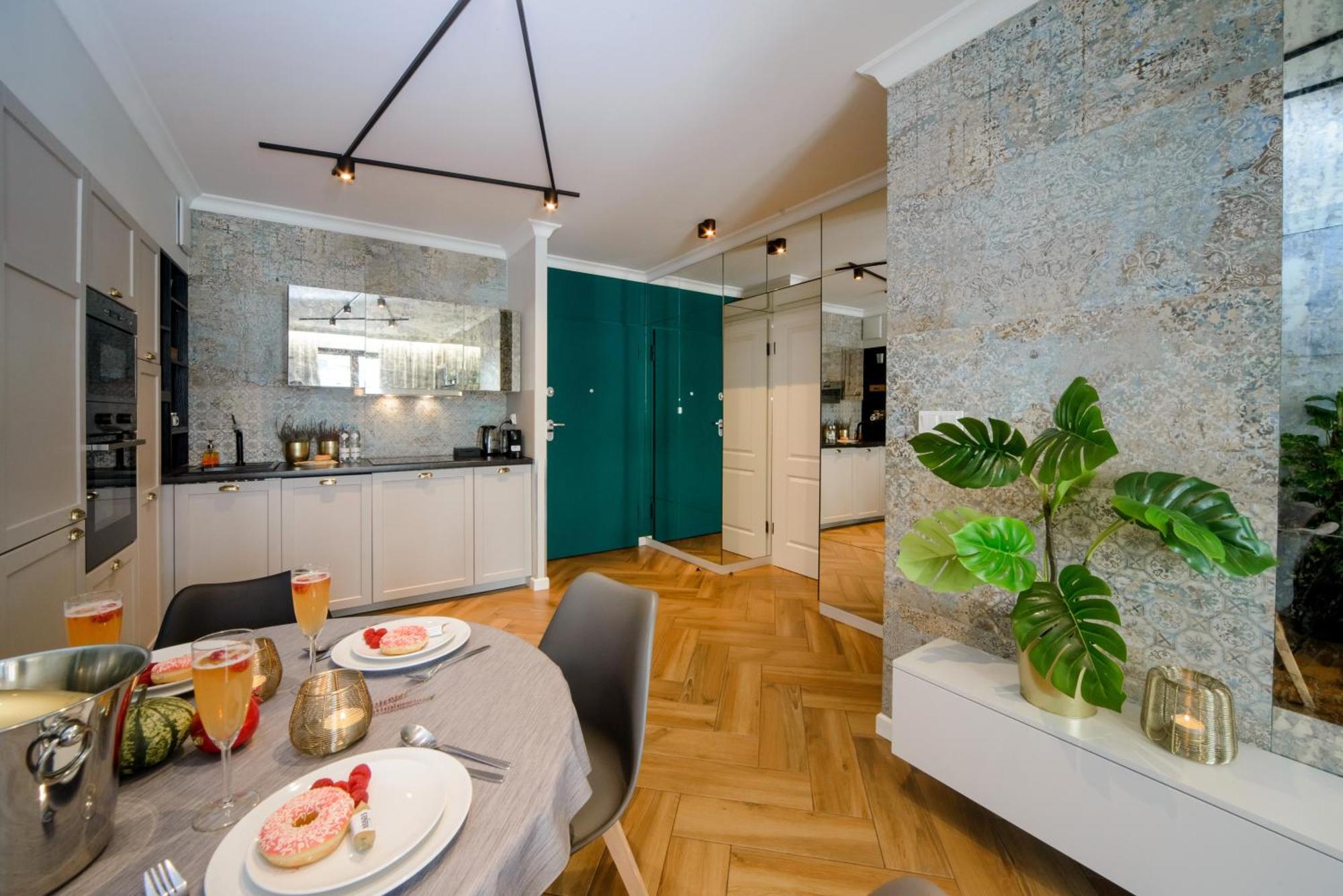 Maya'S Flats & Resorts 34 - Chmielna 73 Gdansk Dış mekan fotoğraf